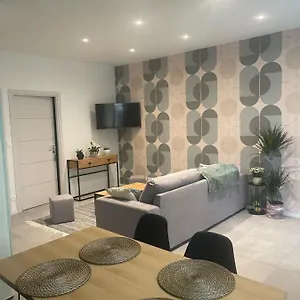 https://saint-etienne-tres-bel-apprt-cosy-et-moderne.hotels-rhonealpes.com